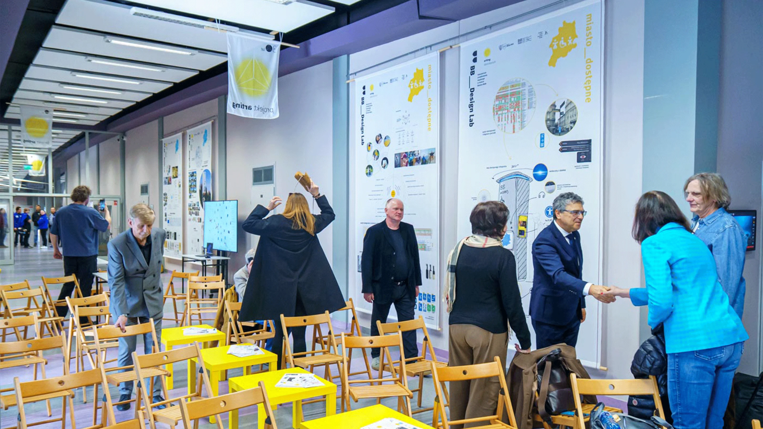 Wystawa „miasto dostępne”  UBB / Design Bank FLID